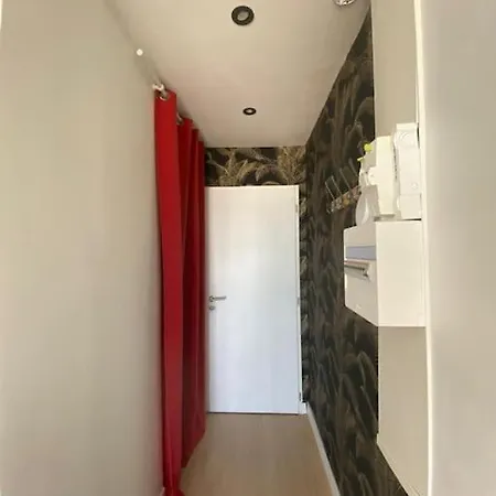 Face Apartment *